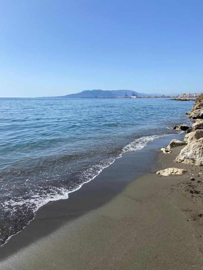 Apartamentos Chuita Playa Málaga Dış mekan fotoğraf