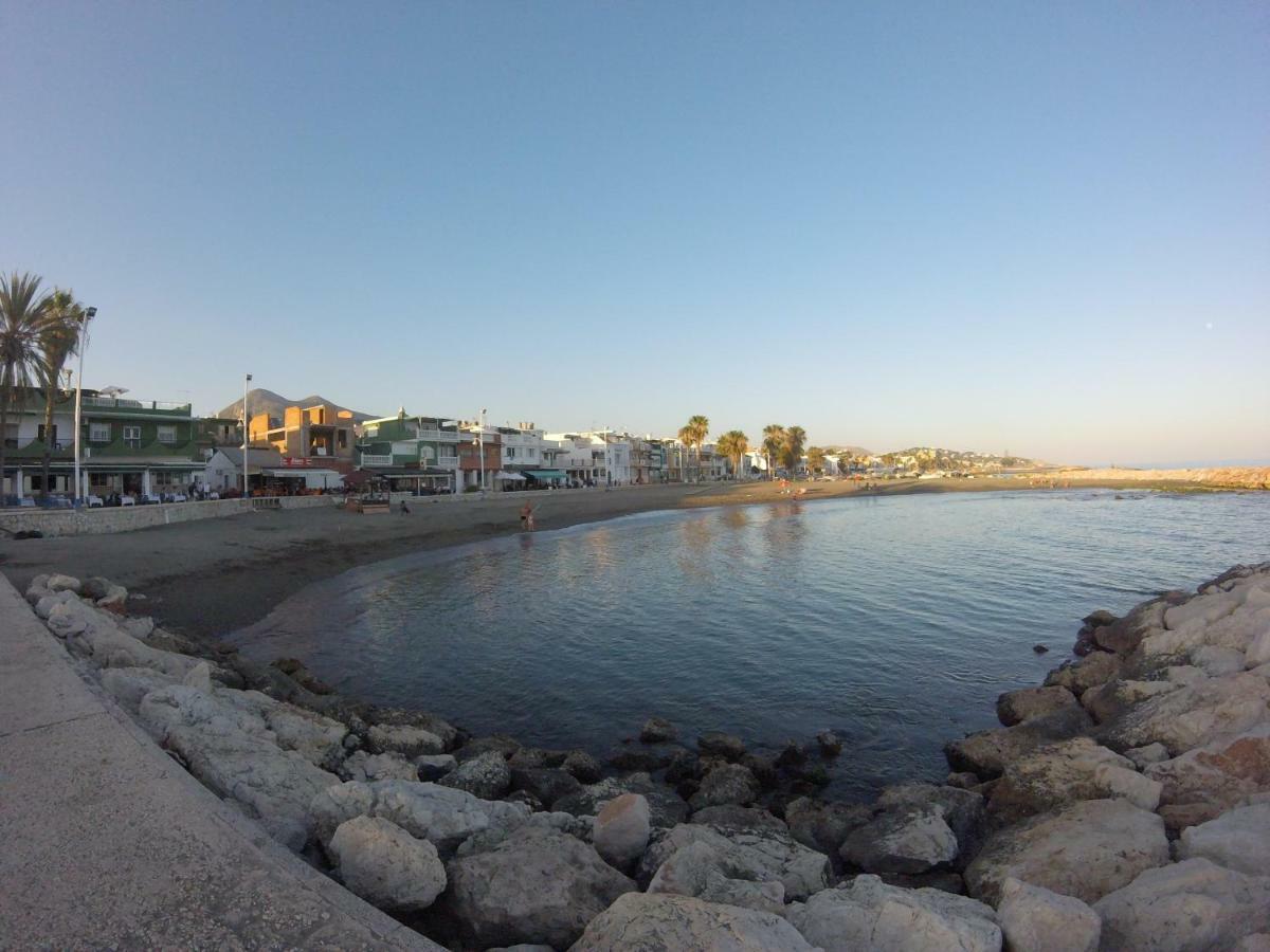 Apartamentos Chuita Playa Málaga Dış mekan fotoğraf