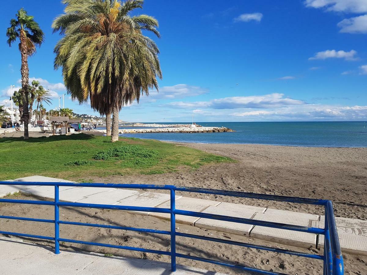 Apartamentos Chuita Playa Málaga Dış mekan fotoğraf