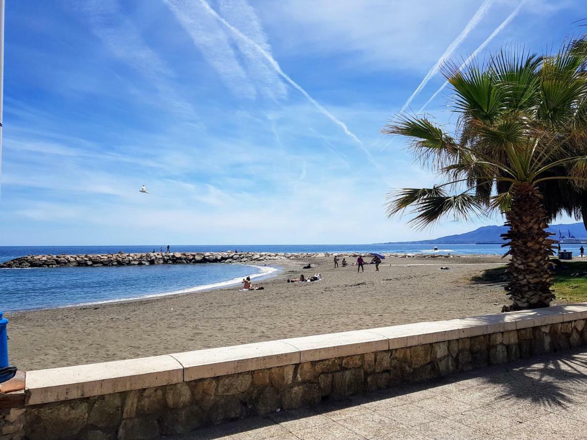 Apartamentos Chuita Playa Málaga Dış mekan fotoğraf